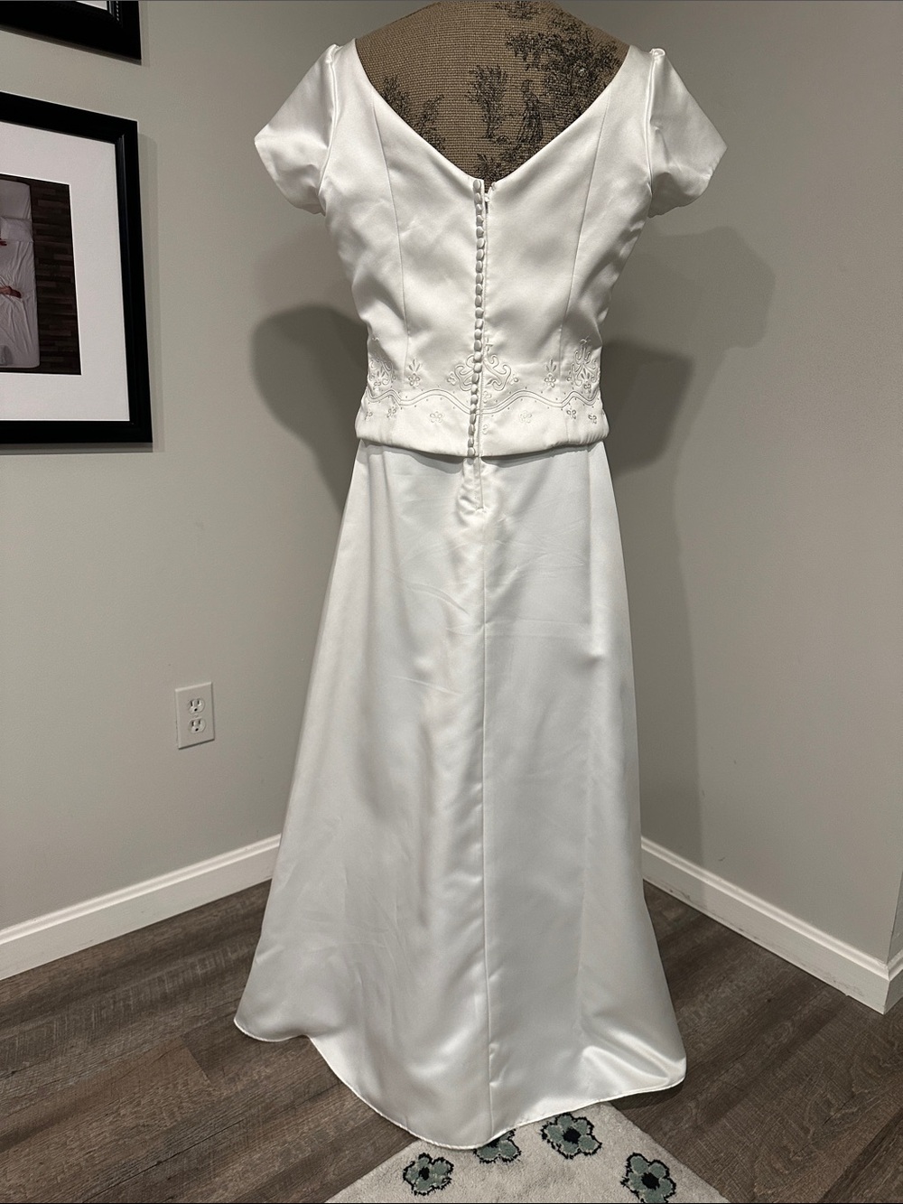 Jordan Limited White Satin Two-Piece short sleeve Bridal Gown Size 14 - Picture 3 of 10